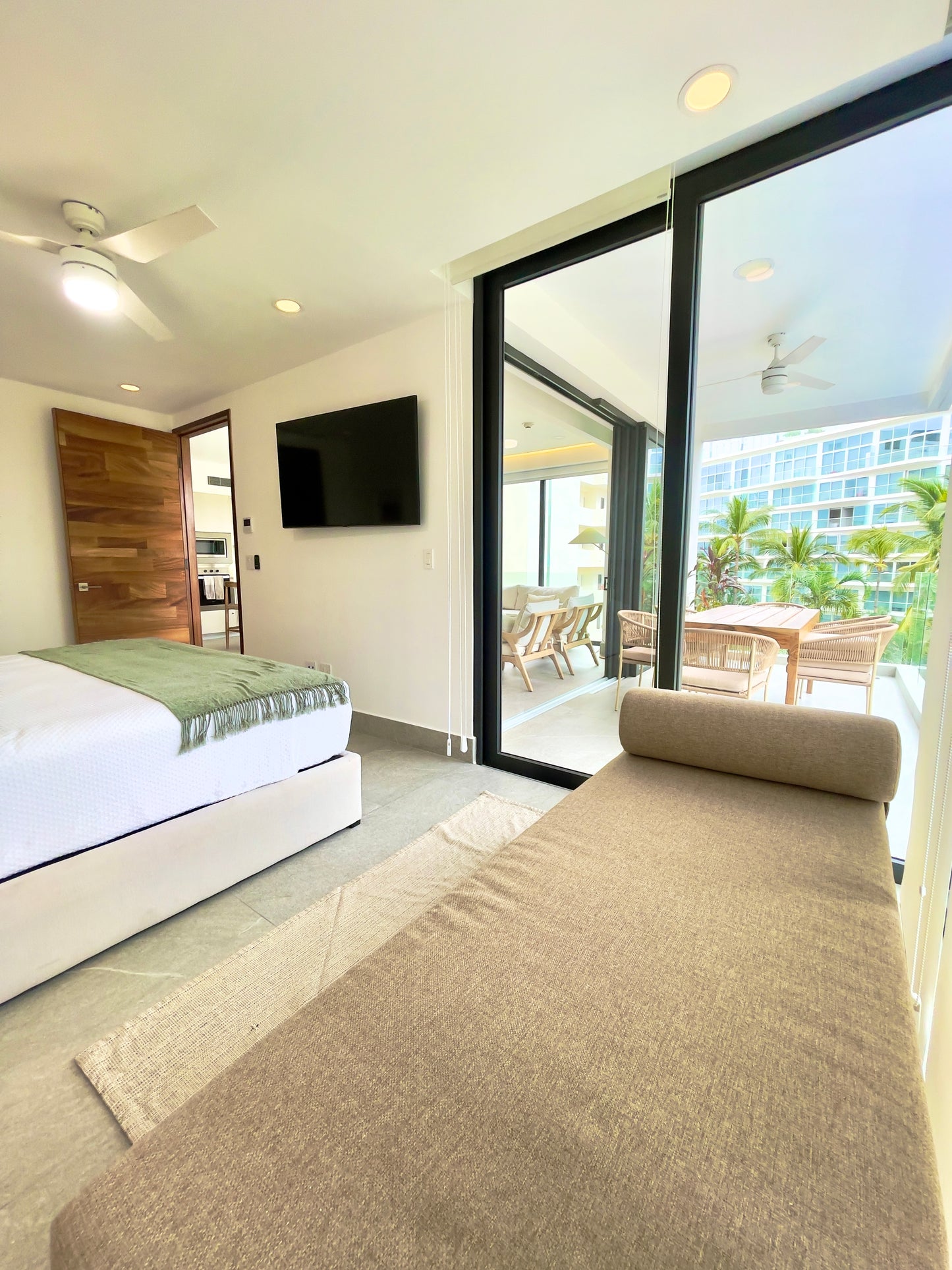 Udara Beachfront Luxury