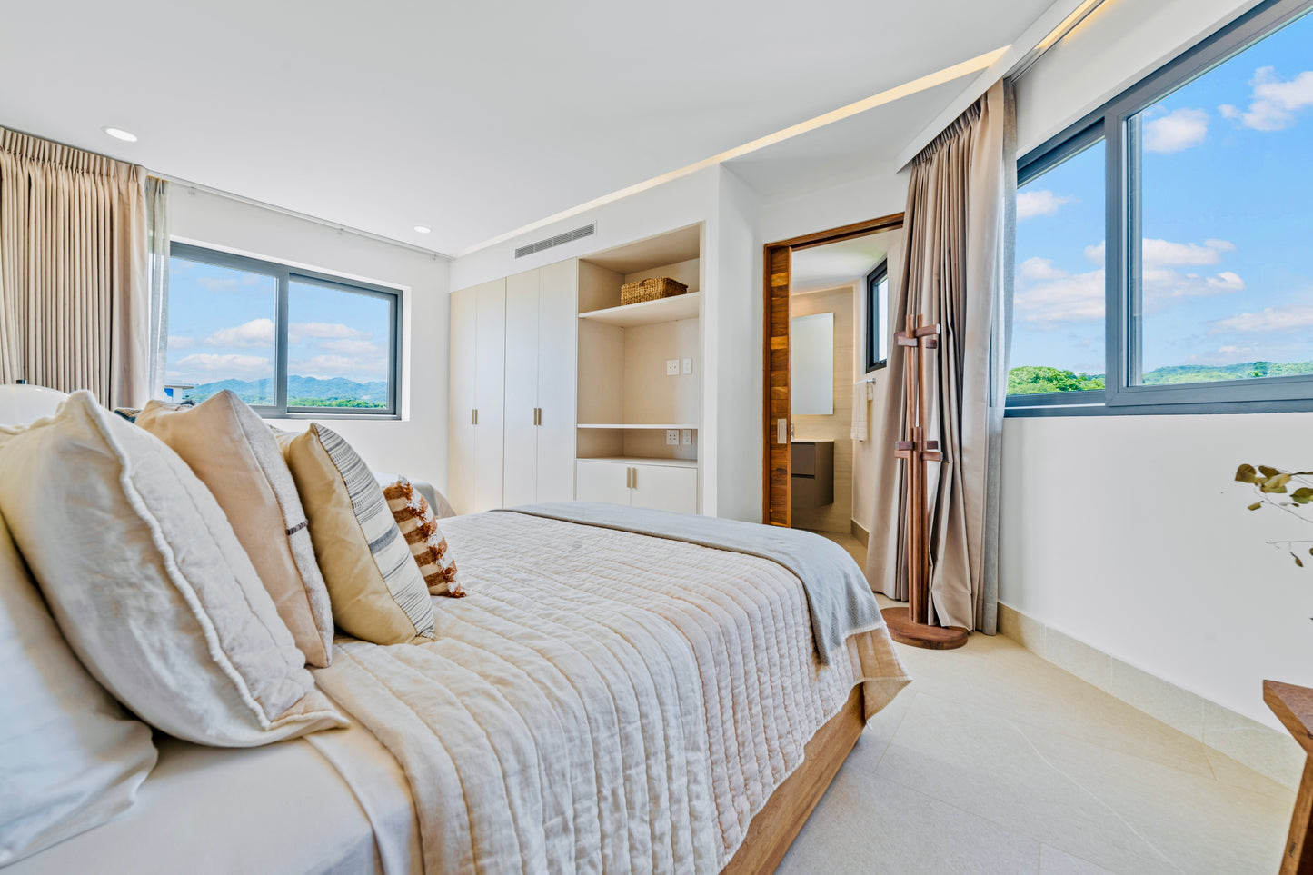 Panarea 6th floor