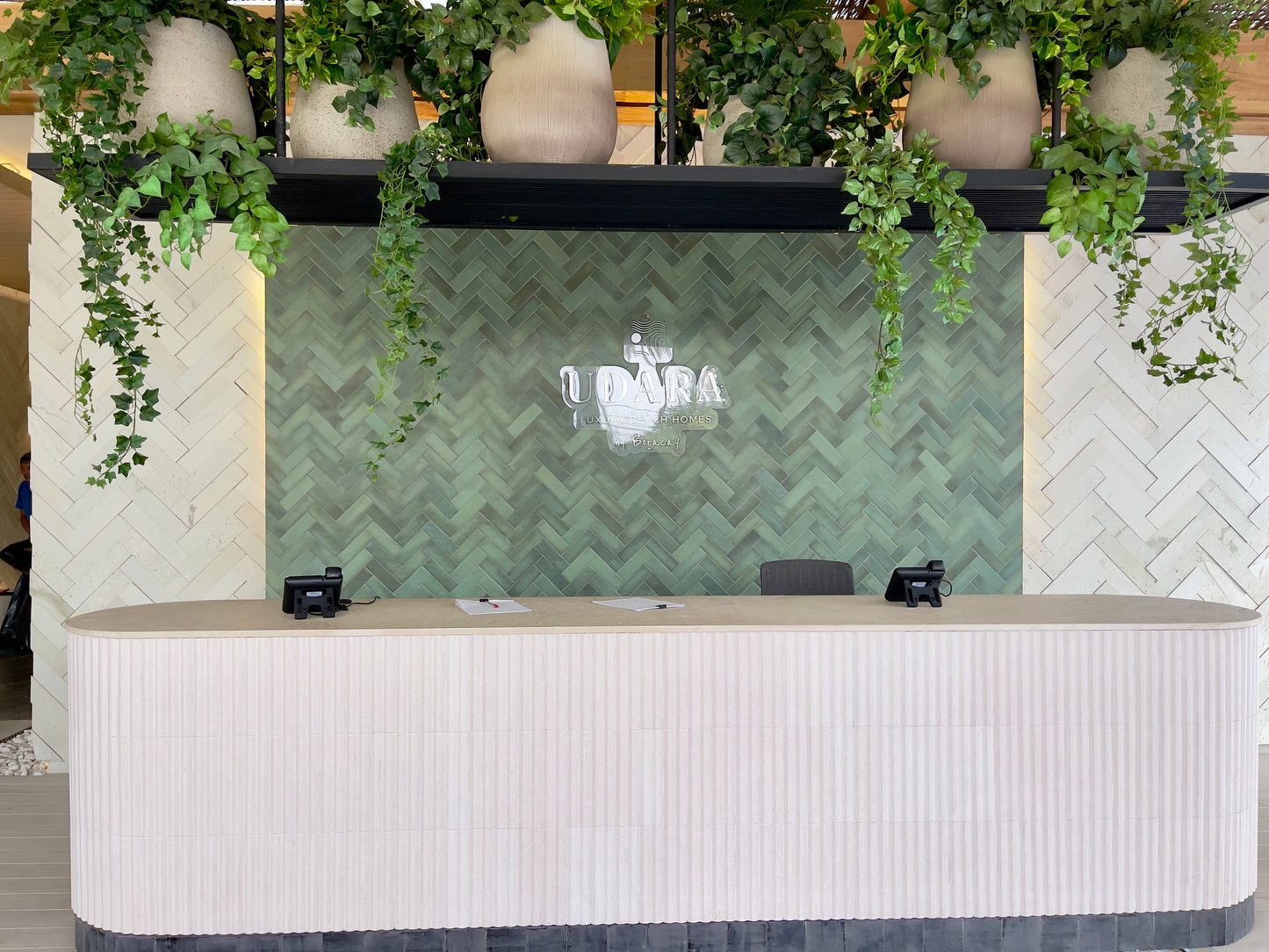 Udara Beachfront Luxury