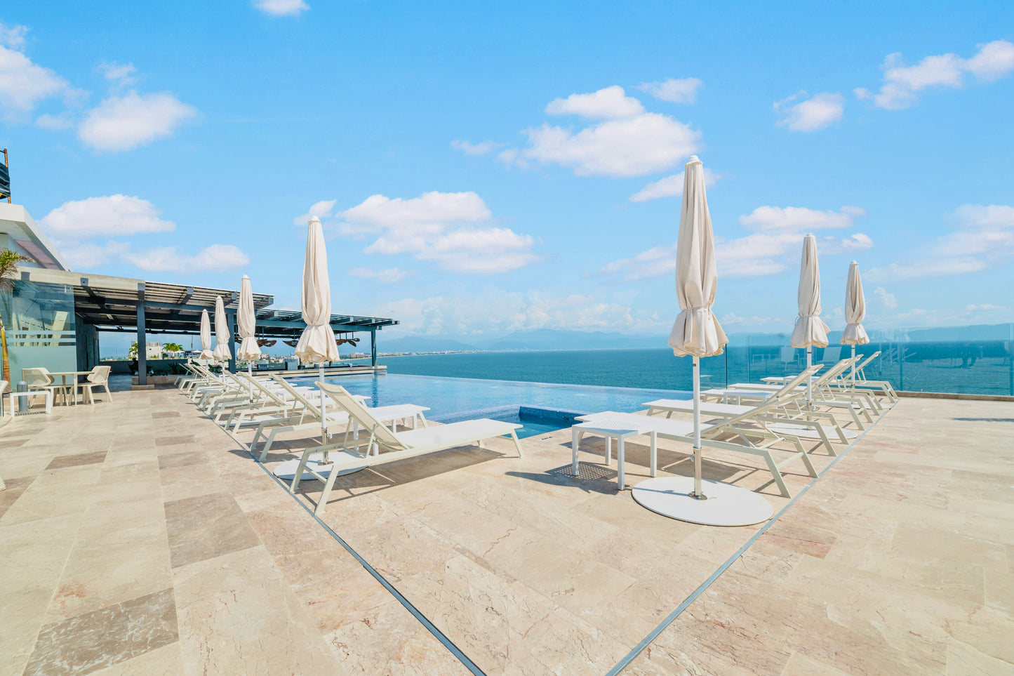 Panarea 6th floor
