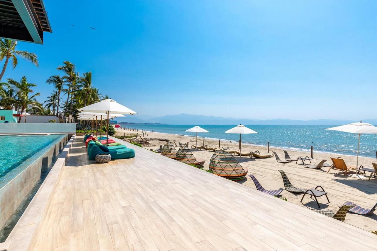Luxury condo in Boracay Bucerias for rent