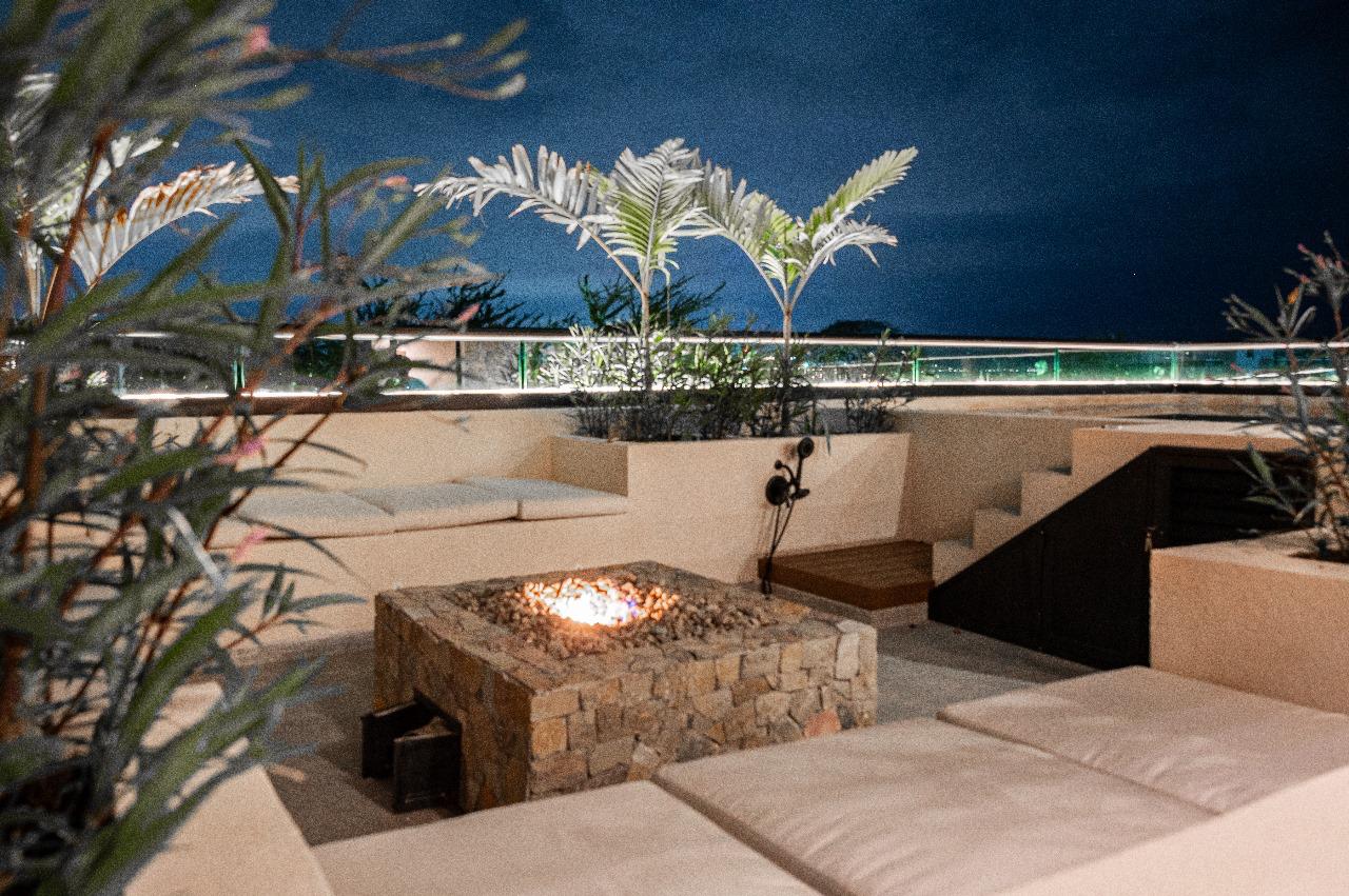 Libu Bucerias, Down House #3