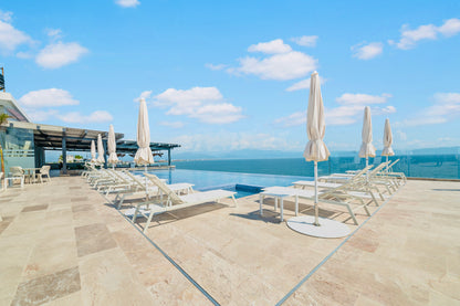 Panarea 6th floor