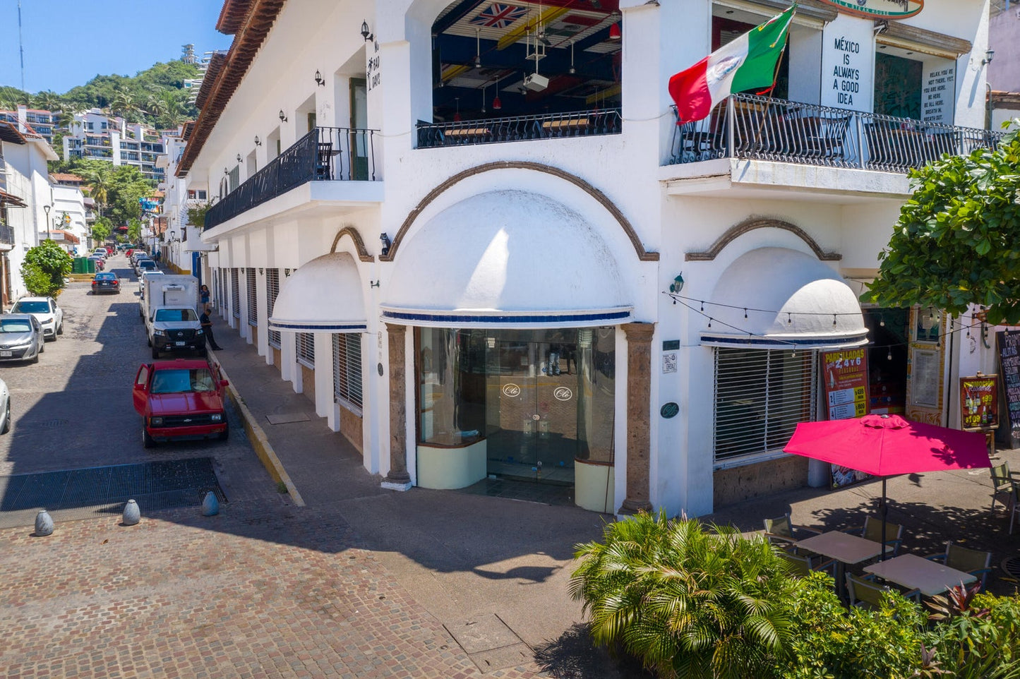 Comercial building on Puerto Vallarta Iconic Malecon for sale